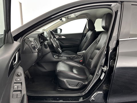 Mazda 3 2.2D Skylease GT *LEATHER | CRUISE | HEATED-COMFORTSEATS | HEAD UP | PRIVACYGLASS | XENON | TOWBAR | LANE-ASSIST |  18"ALU*