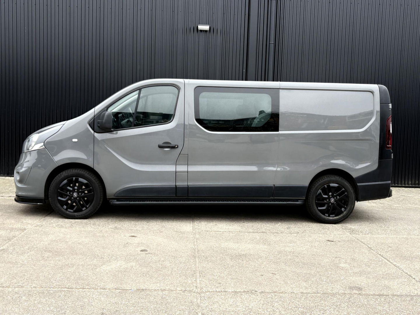 Opel Vivaro 1.6 CDTI 120pk L2H1 DC Edition | Marge | Navigatie | Trekhaak | STEPS | LMV | SPOILER