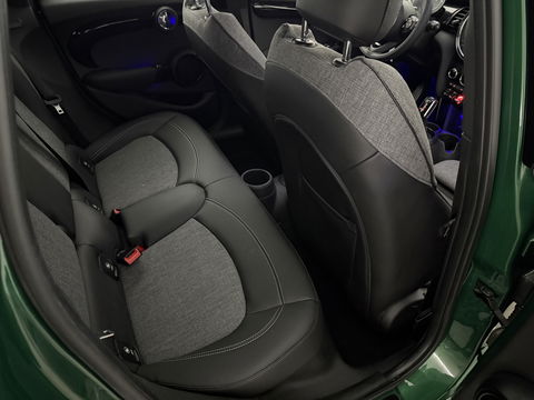 MINI Cooper 1.5 Cooper JCW | Pano | Virtual | Sfeer | Carplay | Cruise | Stoelverw. | Navi | Parkeersens.