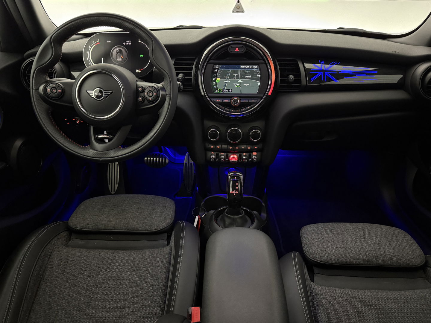 MINI Cooper 1.5 Cooper JCW | Pano | Virtual | Sfeer | Carplay | Cruise | Stoelverw. | Navi | Parkeersens.