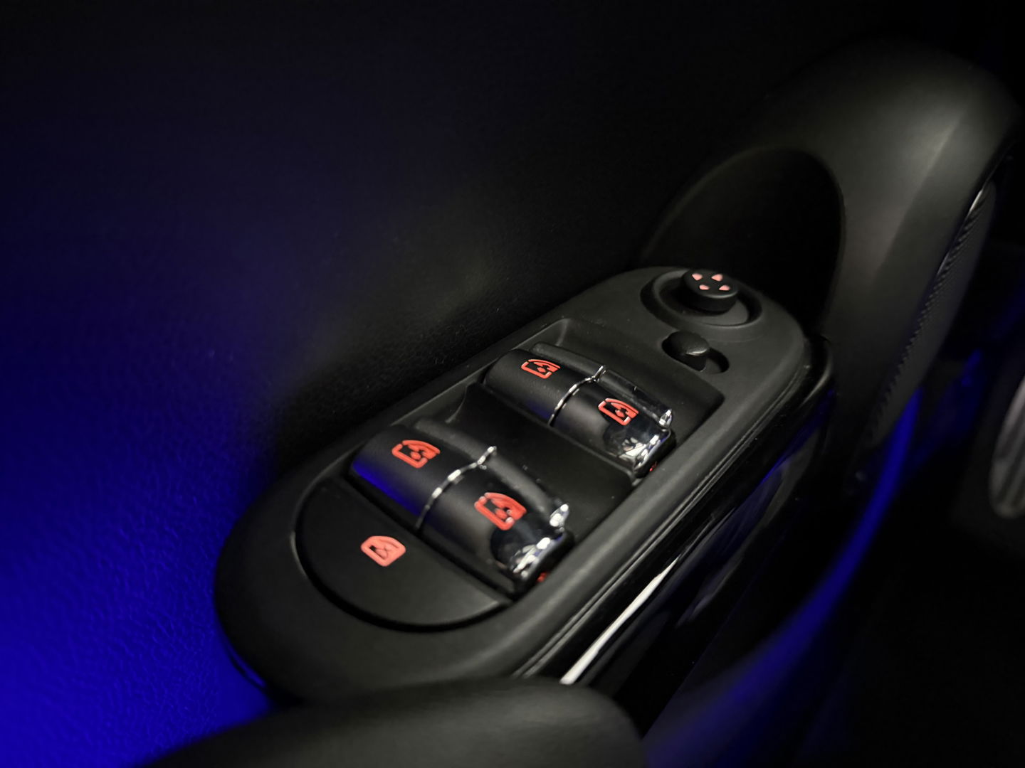 MINI Cooper 1.5 Cooper JCW | Pano | Virtual | Sfeer | Carplay | Cruise | Stoelverw. | Navi | Parkeersens.