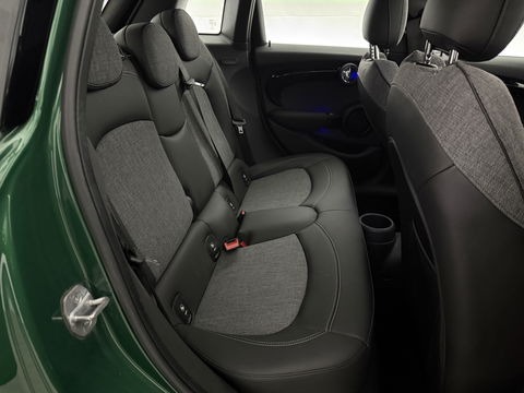 MINI Cooper 1.5 Cooper JCW | Pano | Virtual | Sfeer | Carplay | Cruise | Stoelverw. | Navi | Parkeersens.