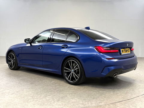 BMW 3 Serie 318i High Executive M-Sport | Pano | Virtual | Sfeer | Camera | HuD | Carplay | Stoelverw.