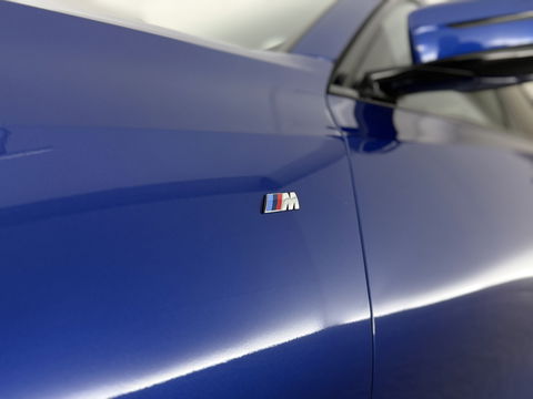 BMW 3 Serie 318i High Executive M-Sport | Pano | Virtual | Sfeer | Camera | HuD | Carplay | Stoelverw.