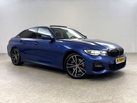 BMW 3 Serie 318i High Executive M-Sport | Pano | Virtual | Sfeer | Camera | HuD | Carplay | Stoelverw.