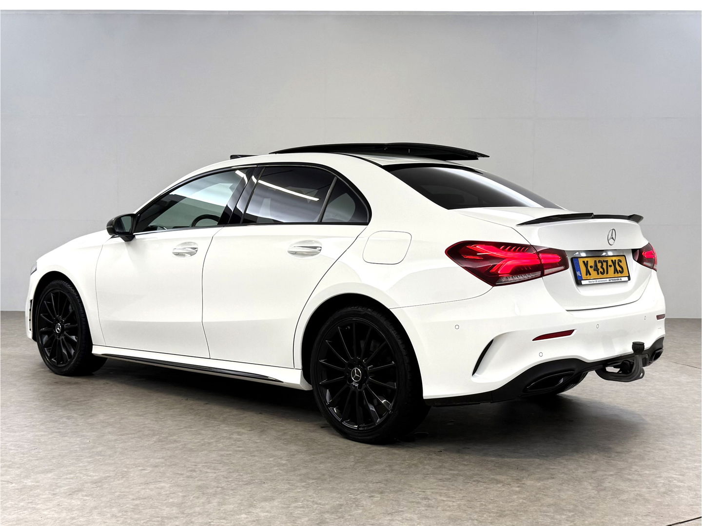 Mercedes-Benz A-Klasse 250 e AMG | Pano | 360° | Virtual | HuD | Memory | Sfeer | Burmester | Carplay | Stoelverw. | Keyless | Adap. Cruise