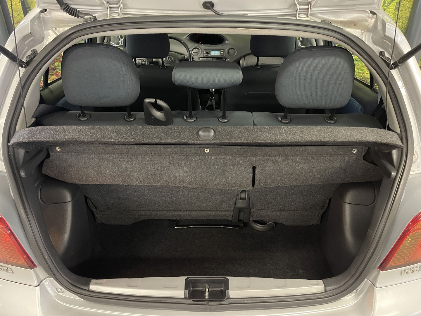 Toyota Yaris 1.3 VVT-i S-Line | Origineel Nederlands | Unieke Kilometerstand! | Lichtmetaal 14'' | Centrale Vergrendeling | stuurwiel Multifunctioneel |