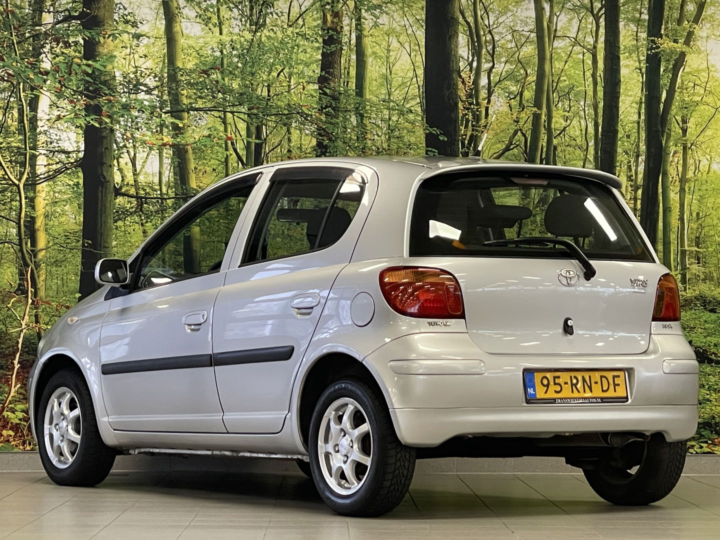 Toyota Yaris 1.3 VVT-i S-Line | Origineel Nederlands | Unieke Kilometerstand! | Lichtmetaal 14'' | Centrale Vergrendeling | stuurwiel Multifunctioneel |