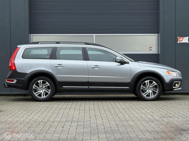 Volvo XC70 - 2.0 D4 FWD Summum 5cilinder Geartronic-6