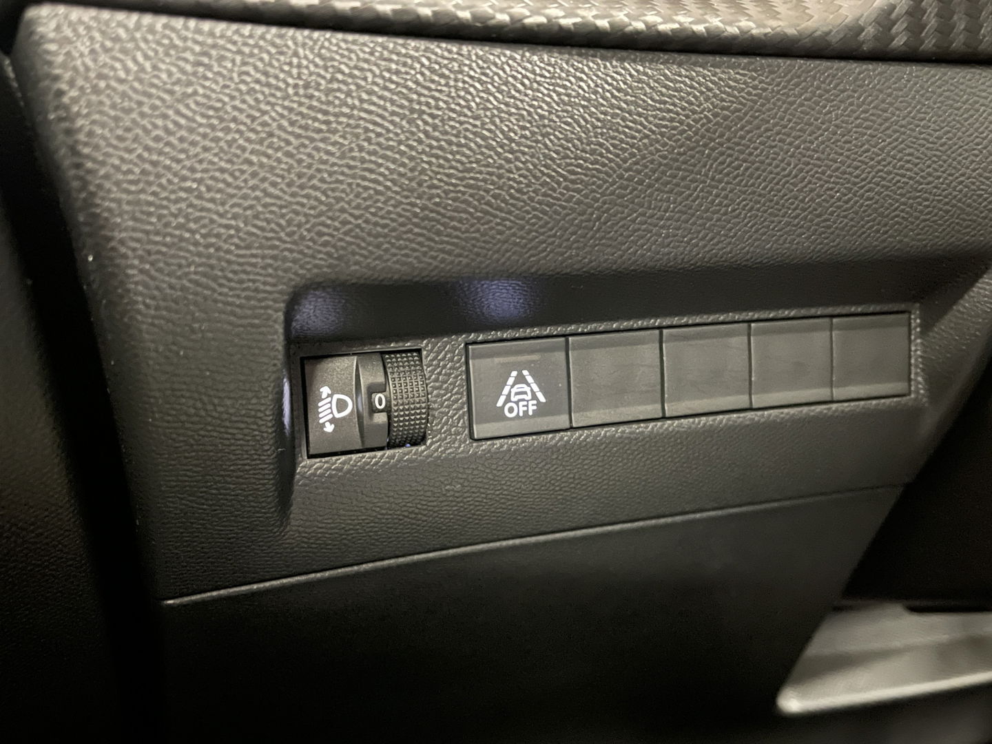 Peugeot 208 1.2 PureTech Active Pack | Origineel Nederlands | Apple Carplay | Android Auto | Lane Assist | Cruise Control | DAB | Navigatie |