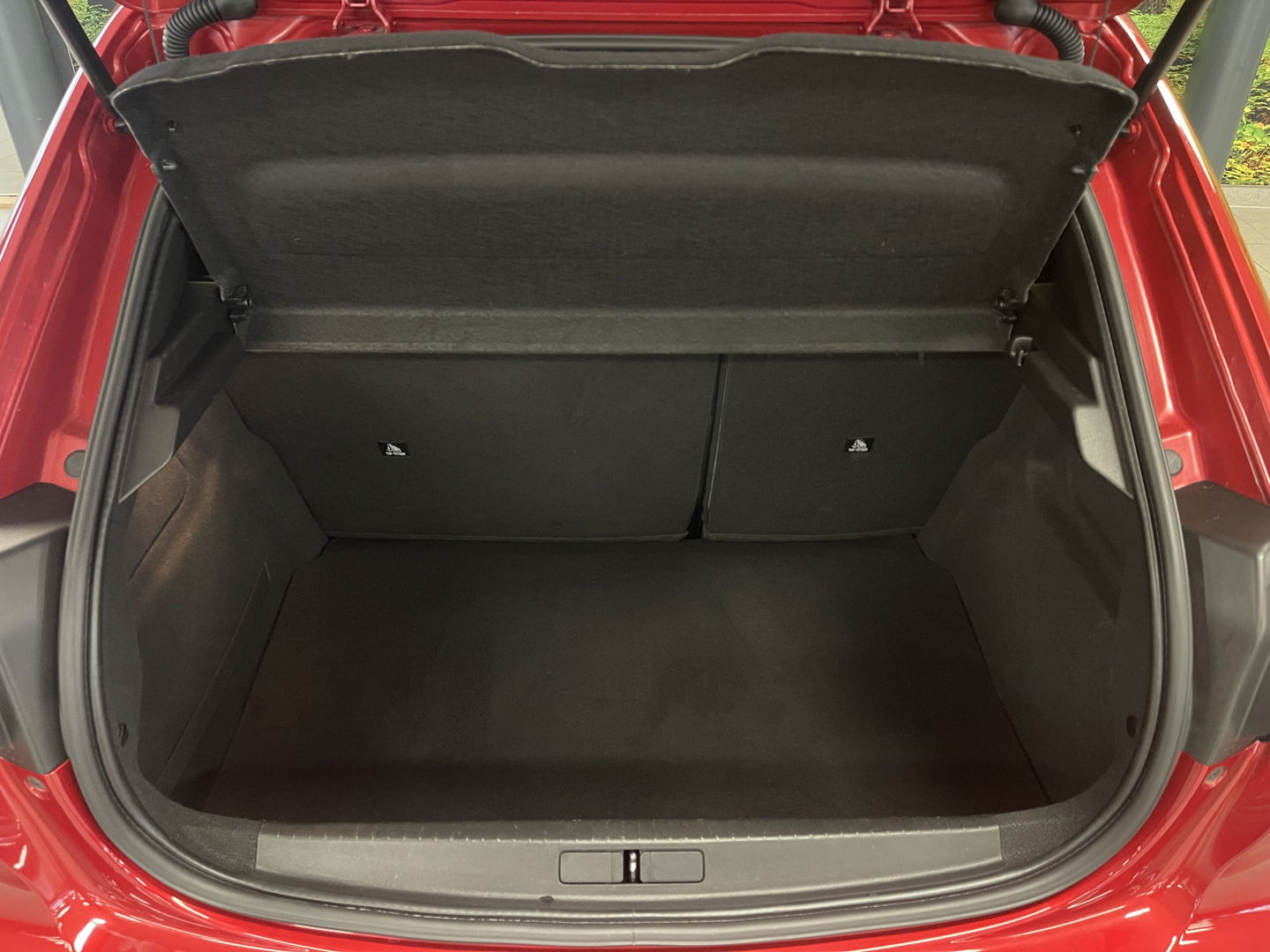 Peugeot 208 1.2 PureTech Active Pack | Origineel Nederlands | Apple Carplay | Android Auto | Lane Assist | Cruise Control | DAB | Navigatie |