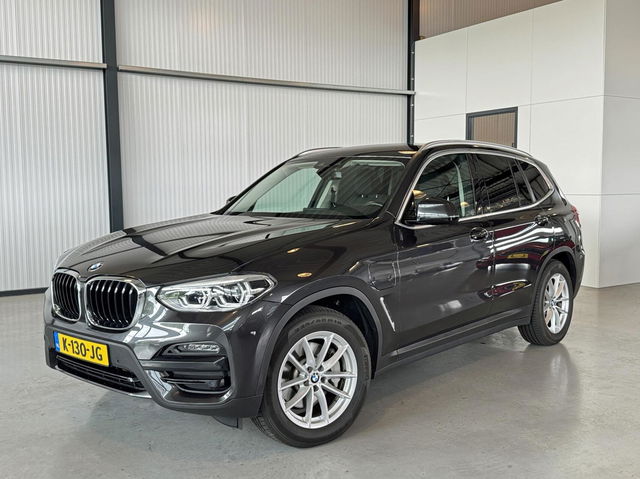 BMW X3 - xDrive30e High Executive|Camera|Sportstoelen|CarPlay|