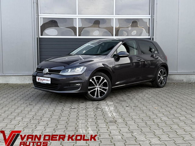 Volkswagen Golf - 1.4 TSI Lounge | Xenon| Cruise | Climate | LED | Trekhaak | Lichtmetaal