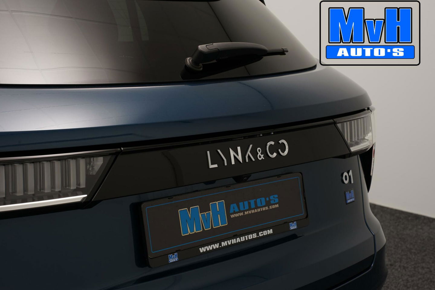 Lynk & Co 01 1.5 Plug-in Hybride|ZWARTE.HEMEL|360ºCAM|PANO|NAP