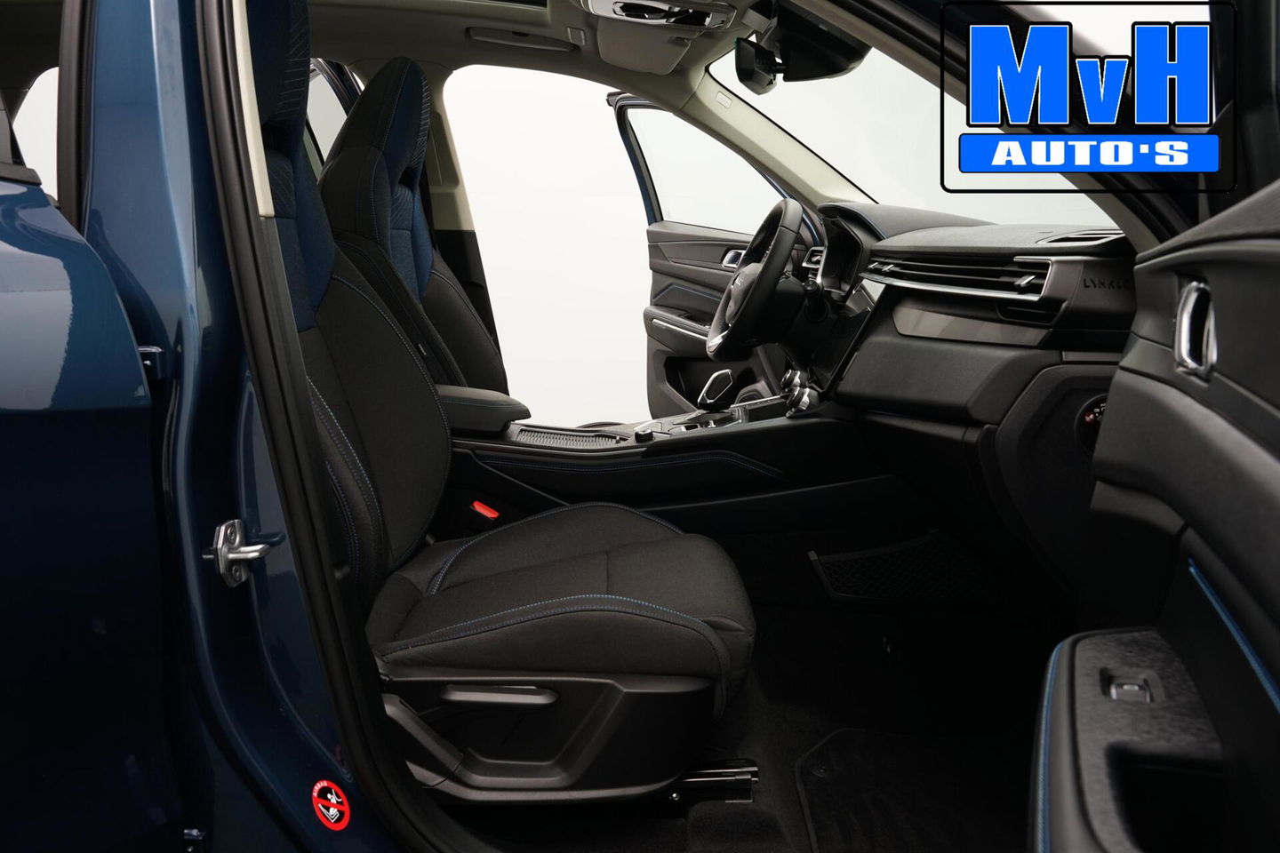 Lynk & Co 01 1.5 Plug-in Hybride|FULL BLACK|360°CAM|PANO|NAP