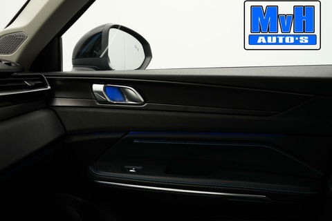 Lynk & Co 01 1.5 Plug-in Hybride|FULL BLACK|360°CAM|PANO|NAP