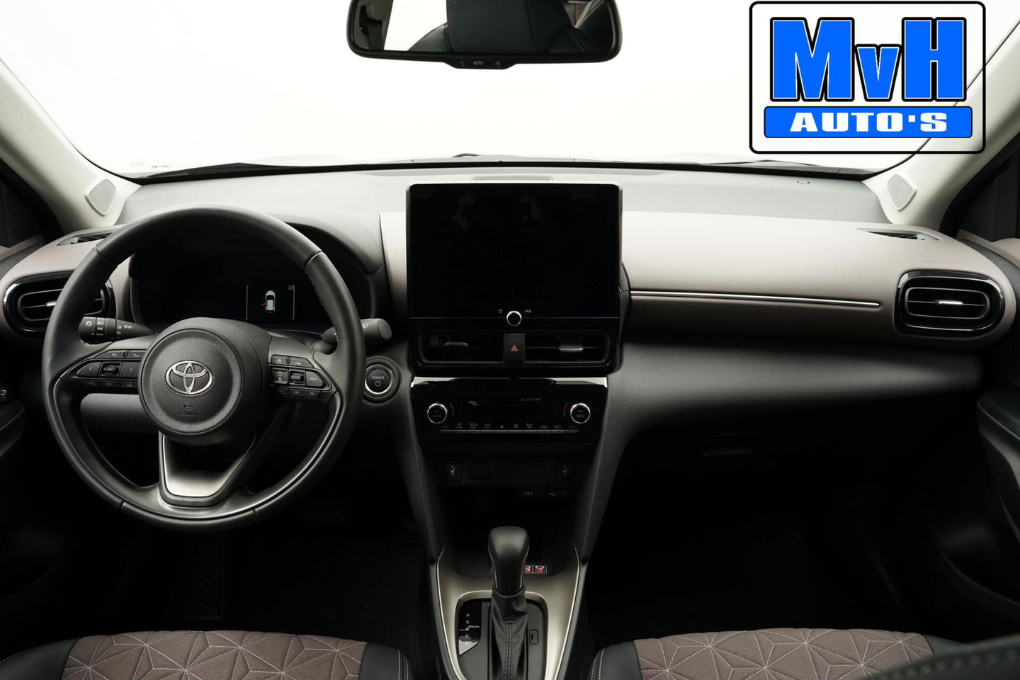 Toyota Yaris Cross 1.5 Hybrid 130 Executive|STUUR/STOELVERWARMING