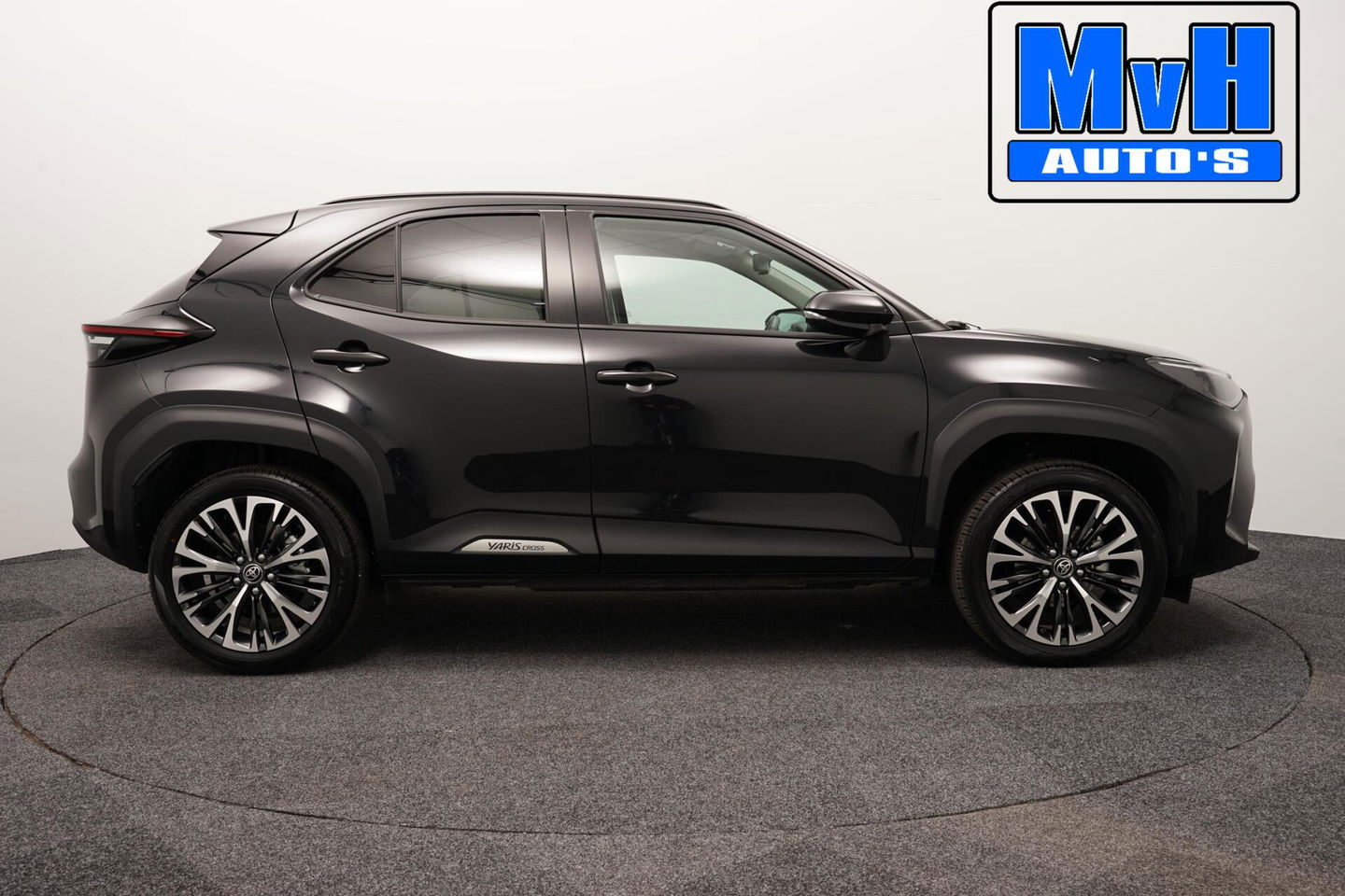 Toyota Yaris Cross 1.5 Hybrid 130 Executive|STUUR/STOELVERWARMING