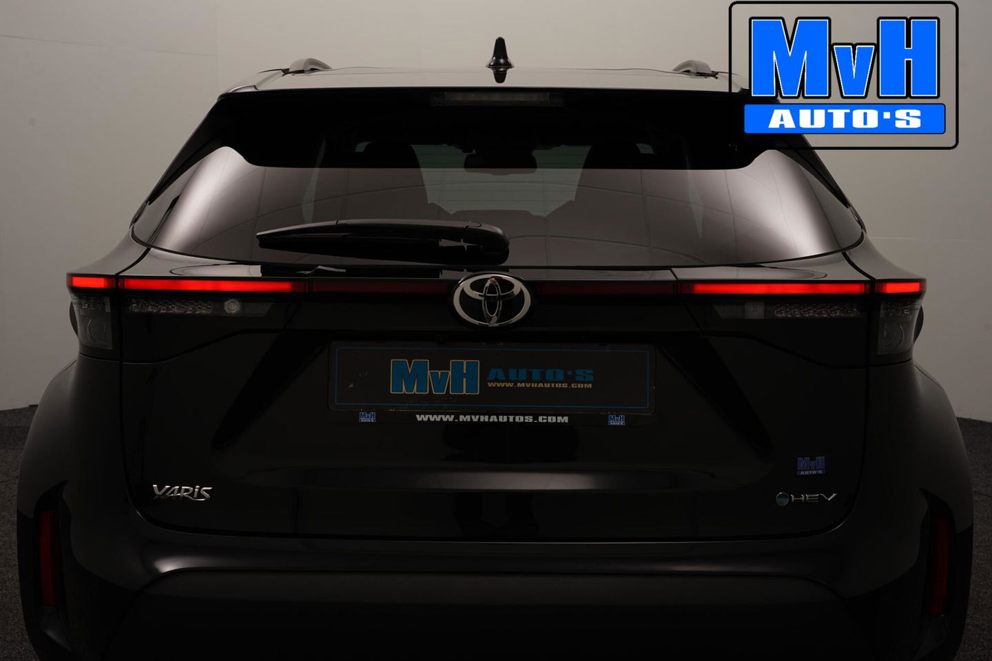 Toyota Yaris Cross 1.5 Hybrid 130 Executive|STUUR/STOELVERWARMING