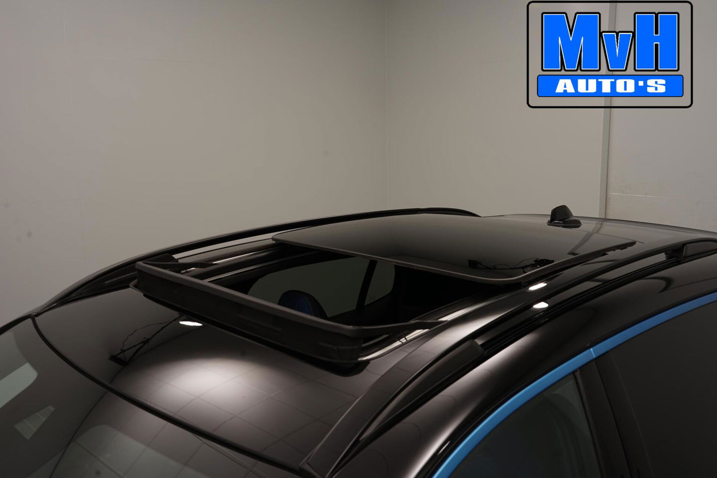 Lynk & Co 01 1.5 Plug-in Hybride|ZWARTE.HEMEL|TREKHAAK|NAP