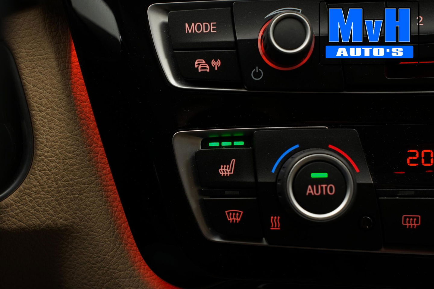 BMW 3 Serie 320i Centennial High Executive|LEER|LED|ORG.NL