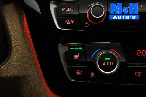 BMW 3 Serie 320i Centennial High Executive|LEER|LED|ORG.NL