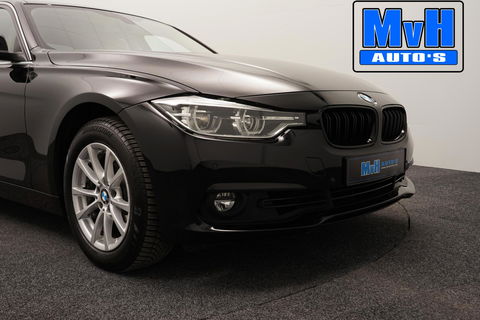 BMW 3 Serie 320i Centennial High Executive|LEER|LED|ORG.NL