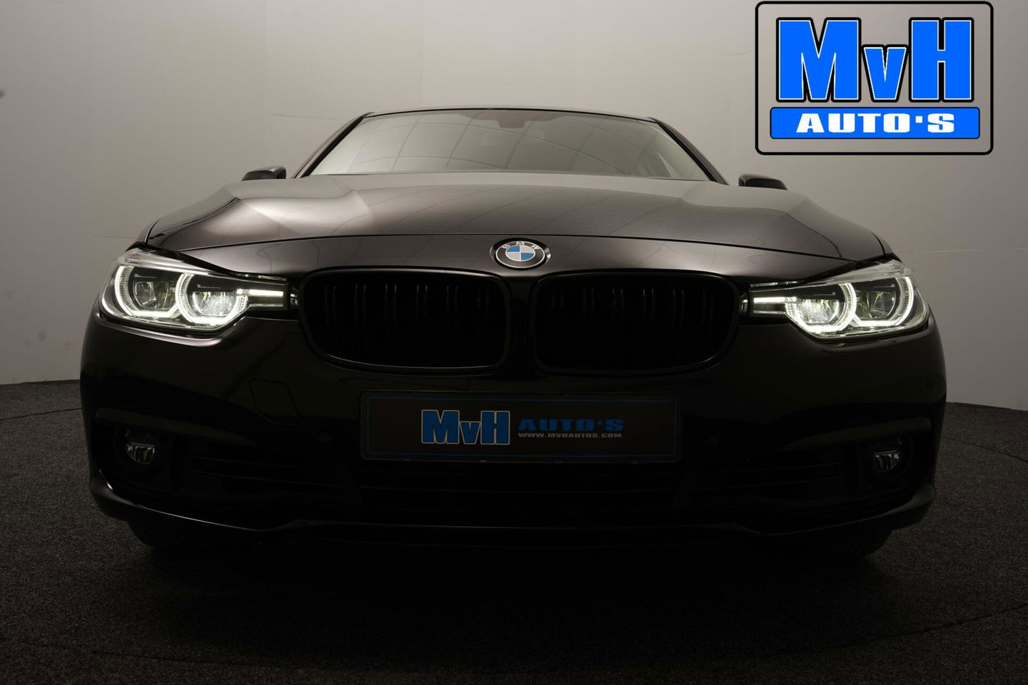 BMW 3 Serie 320i Centennial High Executive|LEER|LED|ORG.NL
