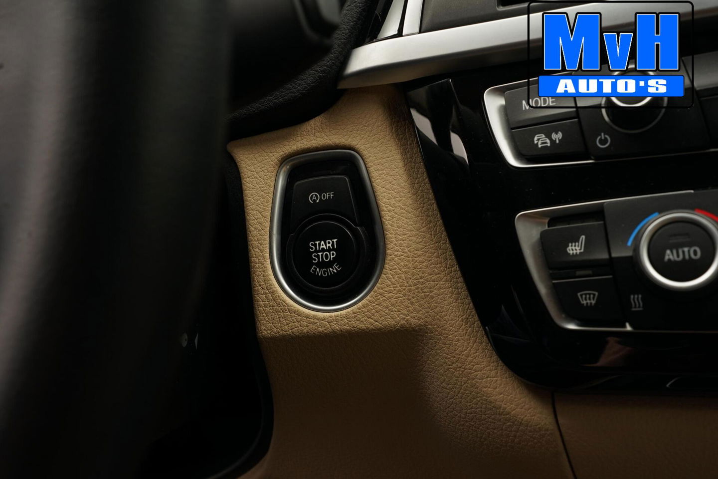 BMW 3 Serie 320i Centennial High Executive|LEER|LED|ORG.NL