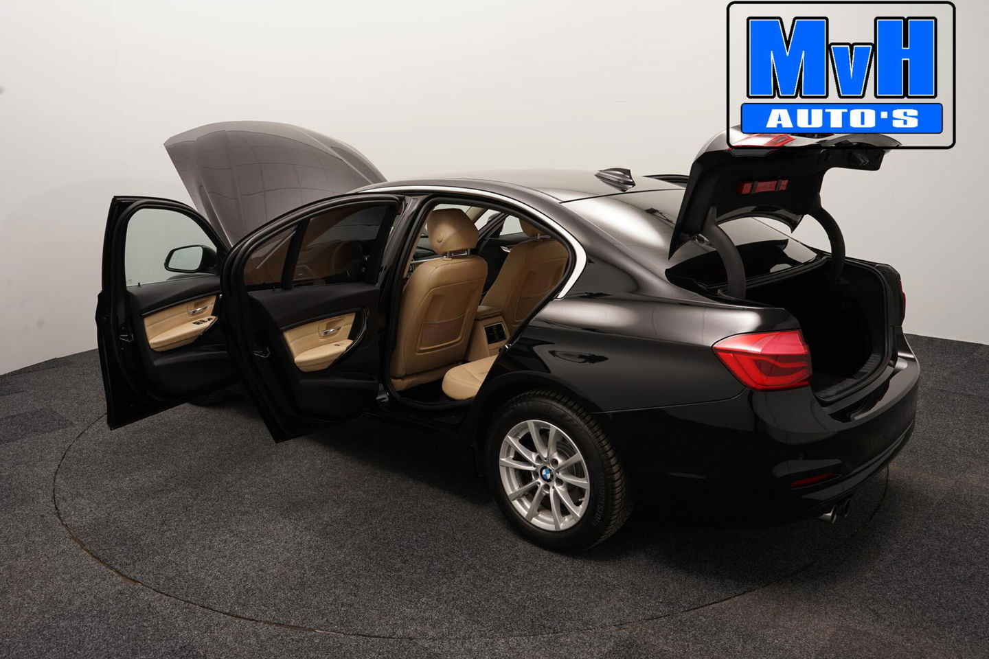 BMW 3 Serie 320i Centennial High Executive|LEER|LED|ORG.NL