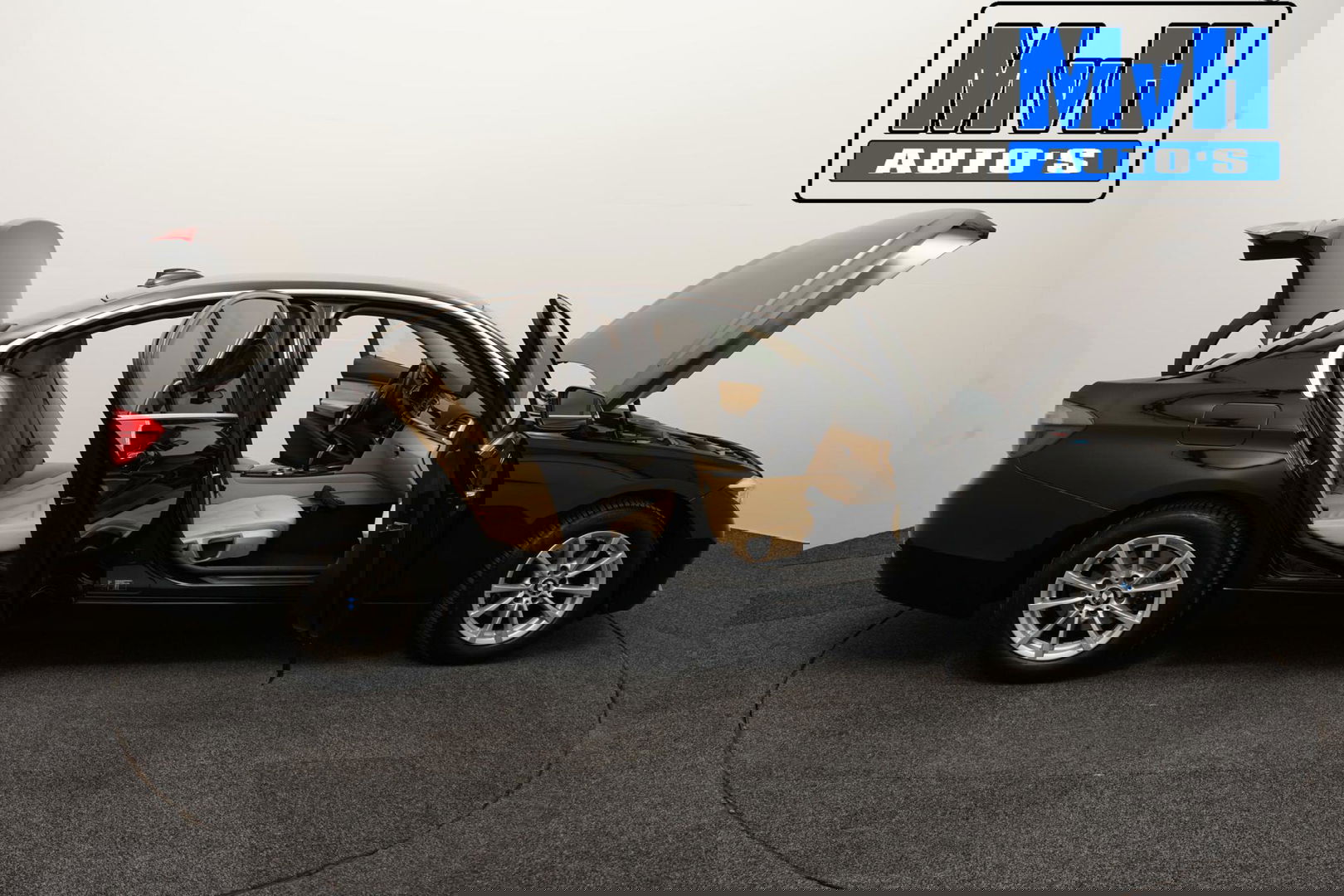 BMW 3 Serie 320i Centennial High Executive|LEER|LED|ORG.NL