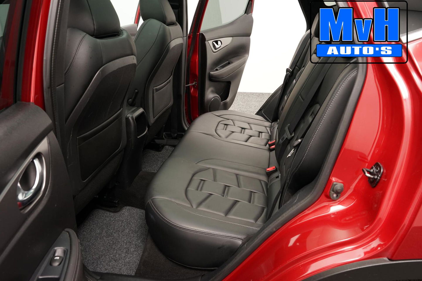 Nissan QASHQAI 1.2 Tekna +|LUXE!|PANO|CAMERA|LED|LEER|TREKH