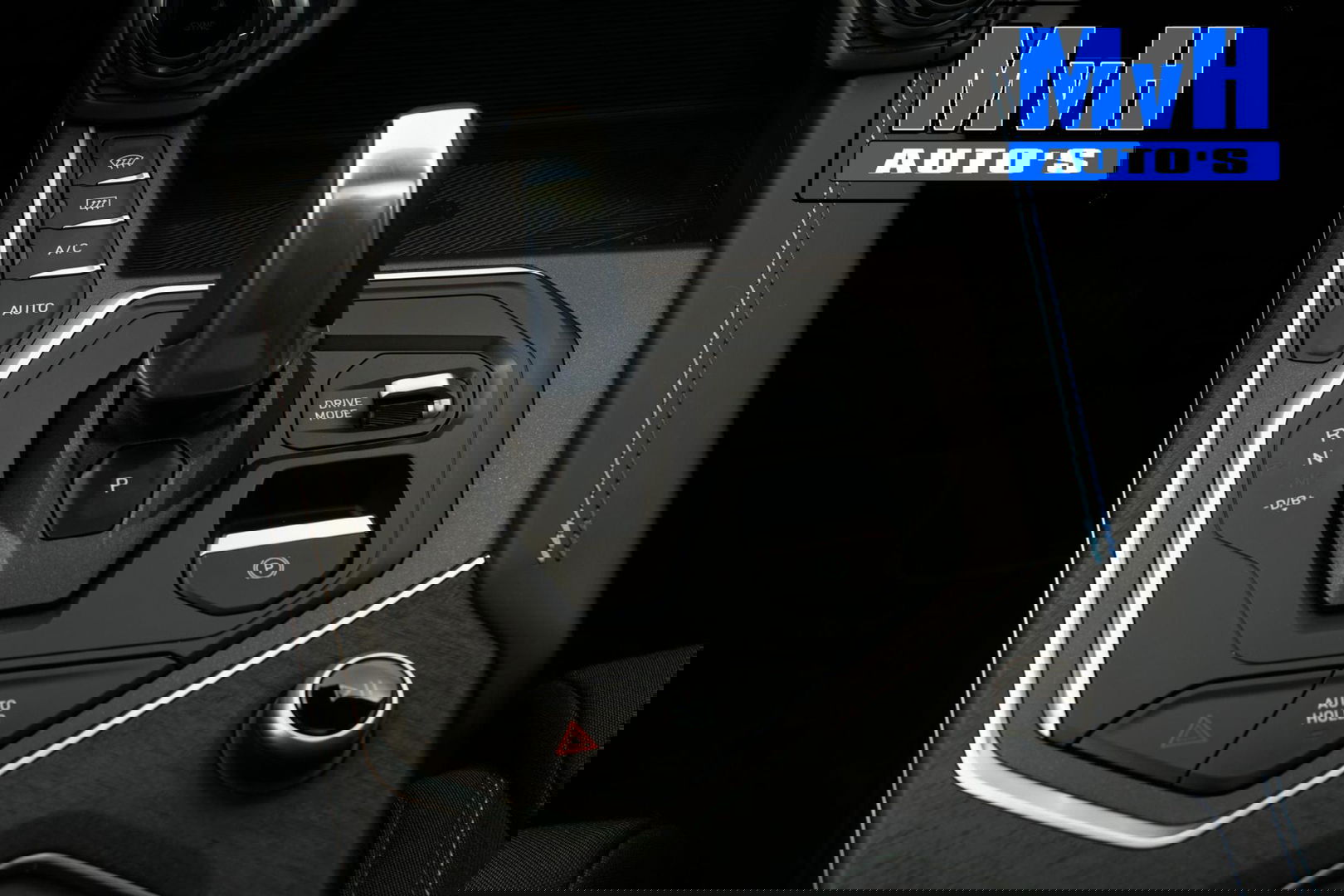 Lynk & Co 01 1.5 Hybride|FULL BLACK|LEER|PANO|360°CAM|NAP