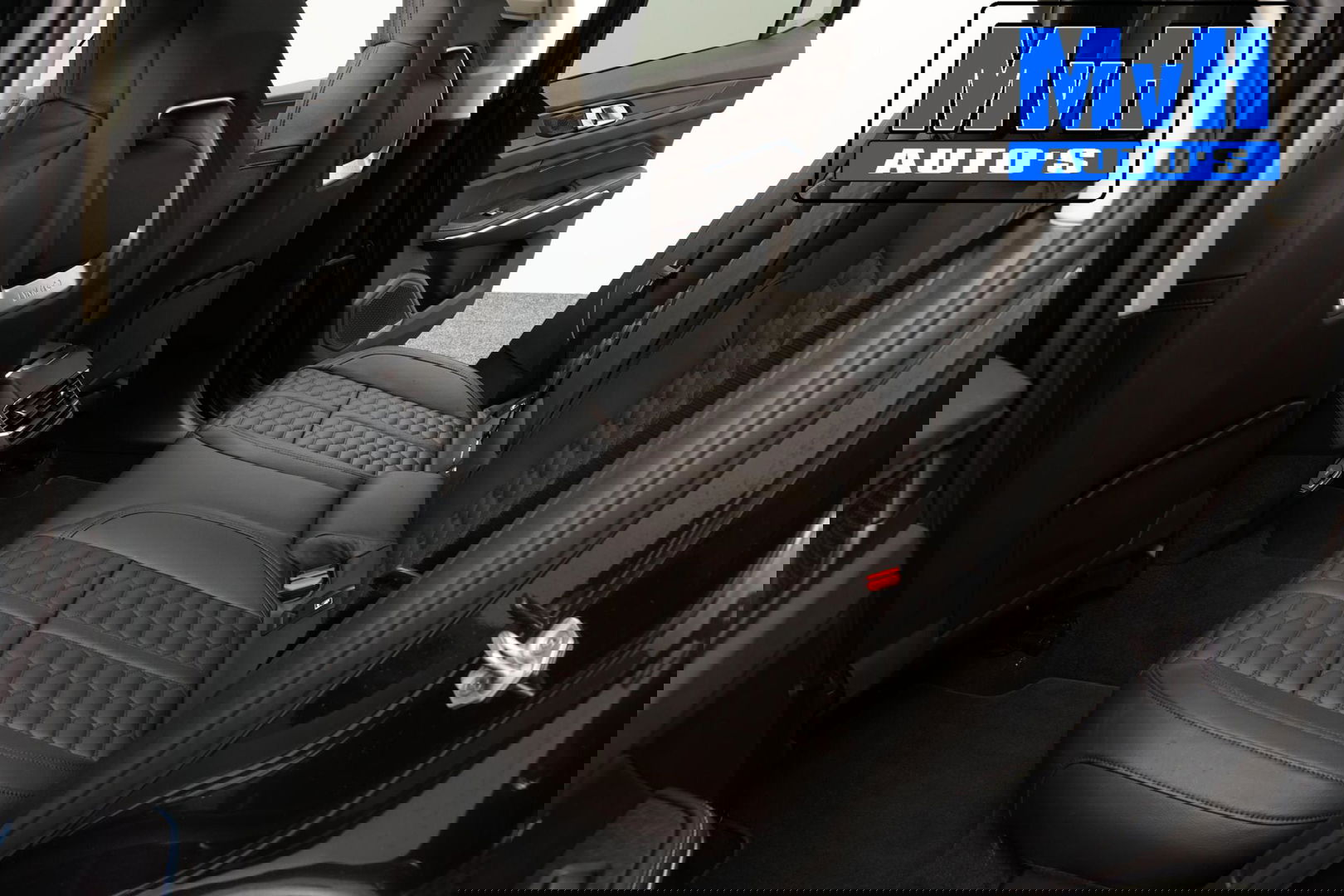 Lynk & Co 01 1.5 Hybride|FULL BLACK|LEER|PANO|360°CAM|NAP