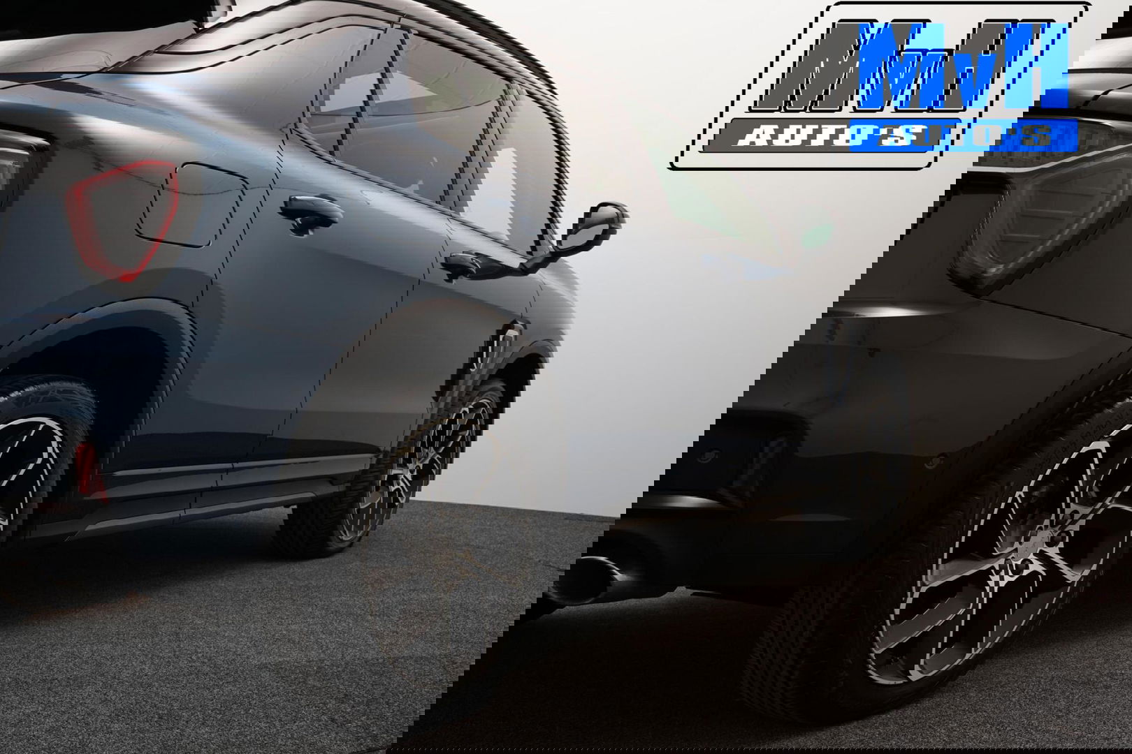 Lynk & Co 01 1.5 Hybride|FULL BLACK|LEER|PANO|360°CAM|NAP