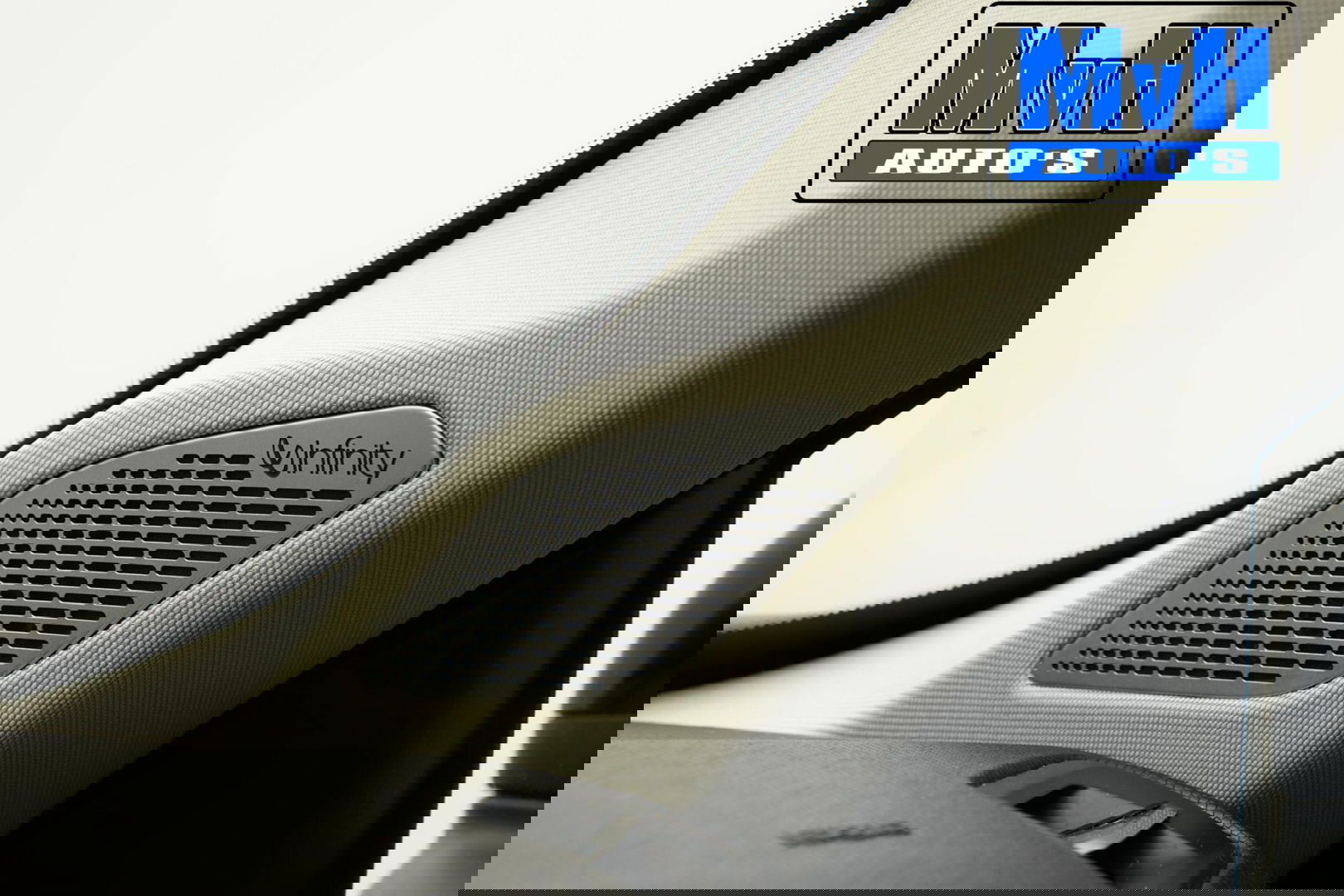 Lynk & Co 01 1.5 Hybride|FULL BLACK|LEER|PANO|360°CAM|NAP