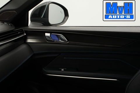 Lynk & Co 01 1.5 Hybride|FULL BLACK XL|ZWARTE.HEMEL|LEER|TREKH