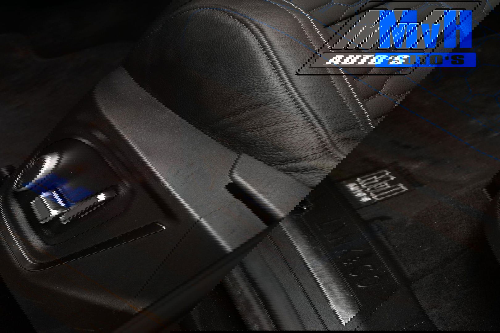 Lynk & Co 01 1.5 Hybride|FULL BLACK XL|ZWARTE.HEMEL|LEER|TREKH