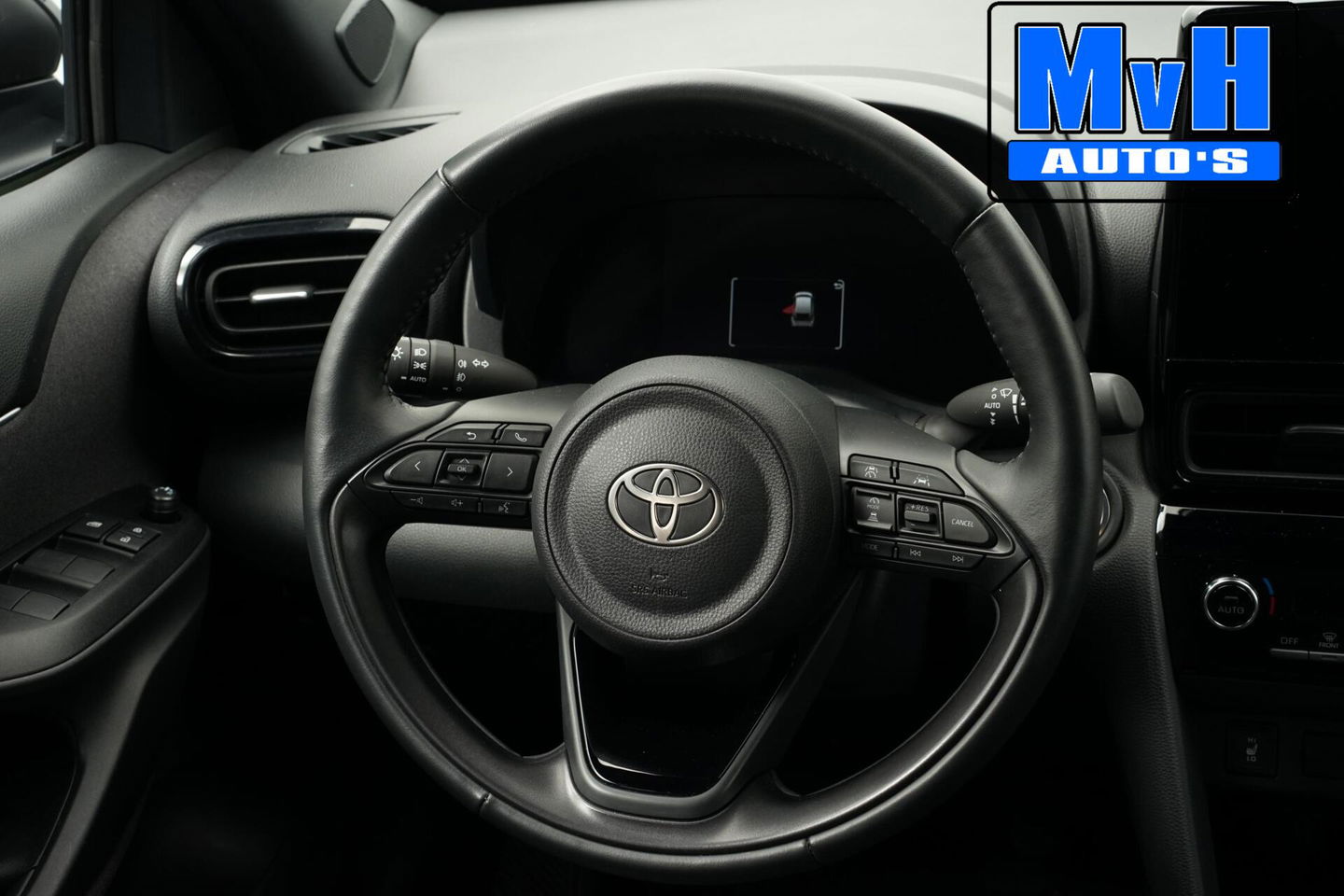 Toyota Yaris Cross 1.5 Hybrid 115 Business Plus|NAVI|STOEL/STUUR.VERW