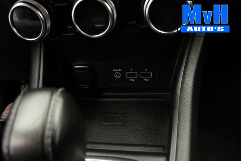 Renault Captur 1.3 TCe 140 Intens|PARELMOER|CAMERA|LED|NAP