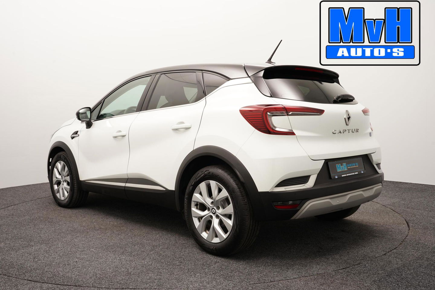 Renault Captur 1.3 TCe 140 Intens|PARELMOER|CAMERA|LED|NAP
