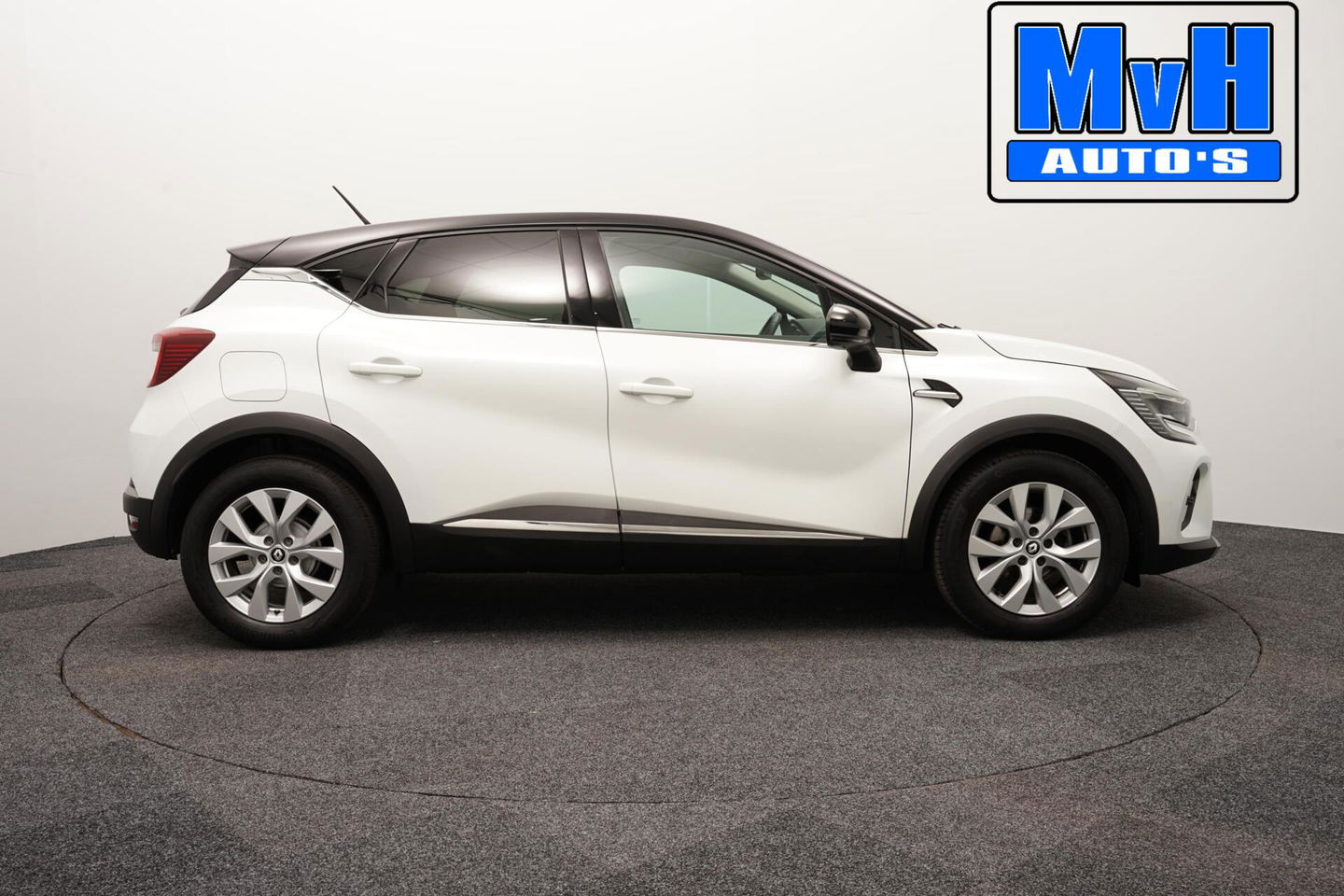 Renault Captur 1.3 TCe 140 Intens|PARELMOER|CAMERA|LED|NAP