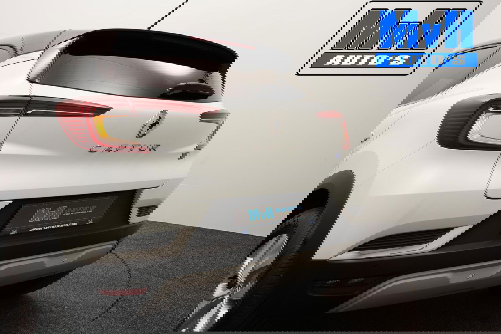 Renault Captur 1.3 TCe 140 Intens|PARELMOER|CAMERA|LED|NAP