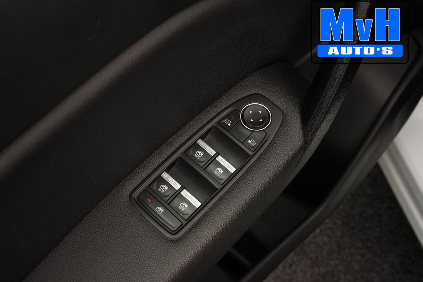 Renault Captur 1.3 TCe 140 Intens|PARELMOER|CAMERA|LED|NAP