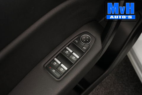 Renault Captur 1.3 TCe 140 Intens|PARELMOER|CAMERA|LED|NAP