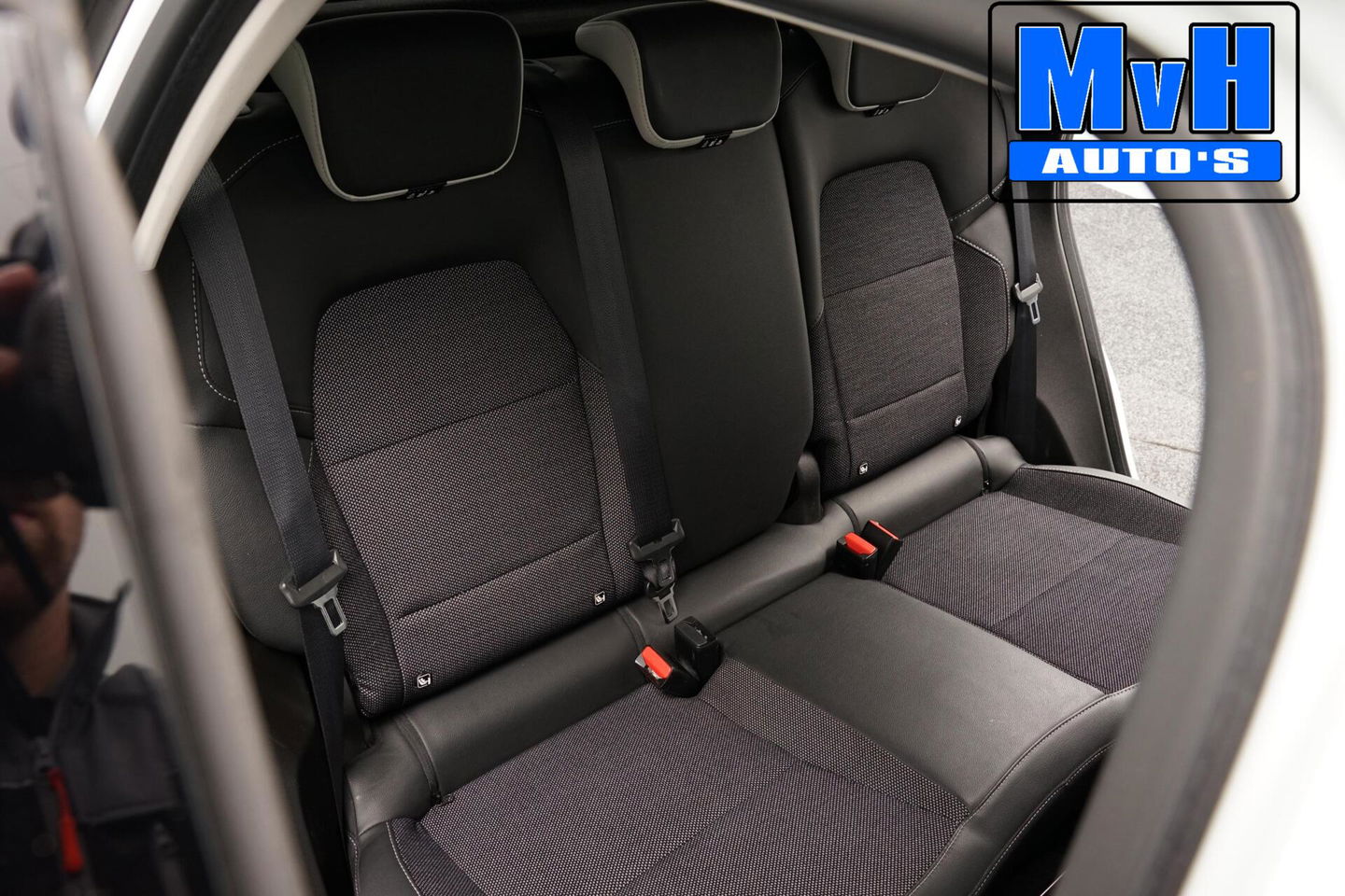 Renault Captur 1.3 TCe 140 Intens|PARELMOER|CAMERA|LED|NAP