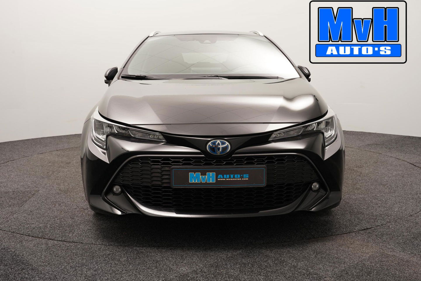 Toyota Corolla Touring Sports 1.8 Hybrid Business Plus|TREKHAAK