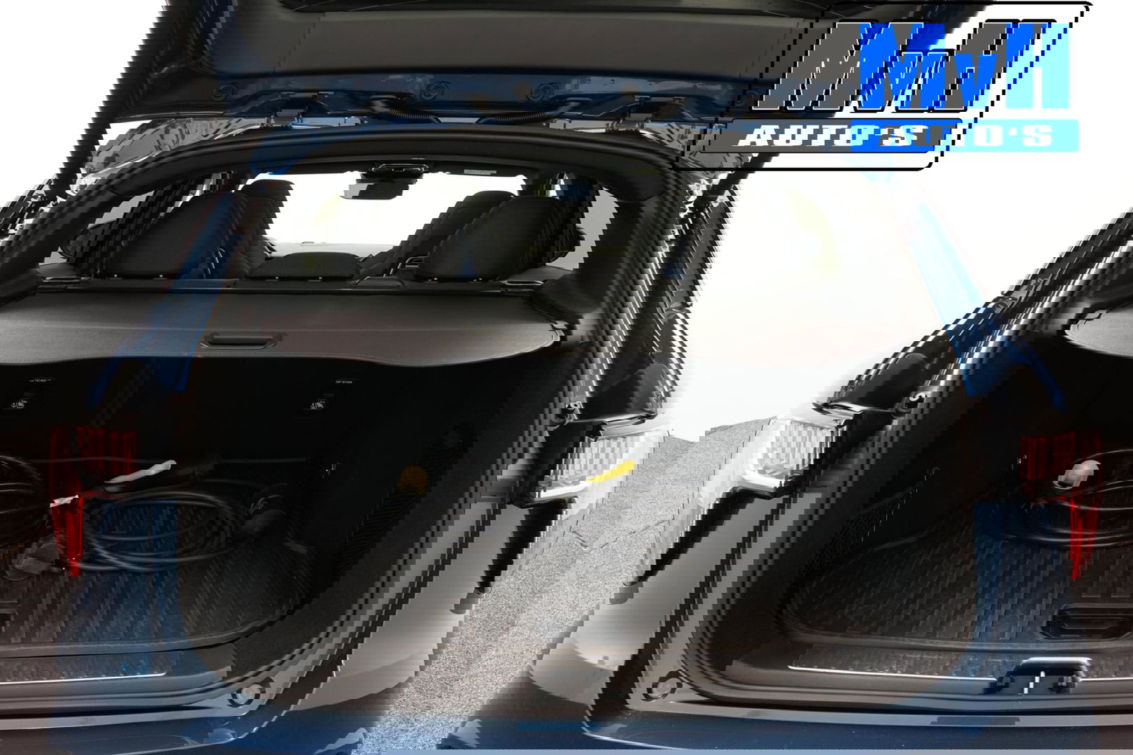 Lynk & Co 01 1.5 Hybride|FULL BLACK XL|ZWARTE.HEMEL|TREKH|NAP