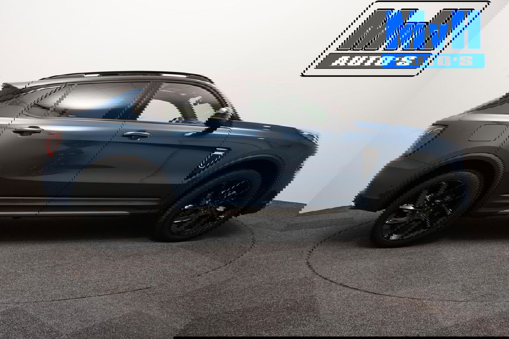 Lynk & Co 01 1.5 Hybride|FULL BLACK XL|ZWARTE.HEMEL|TREKH|NAP