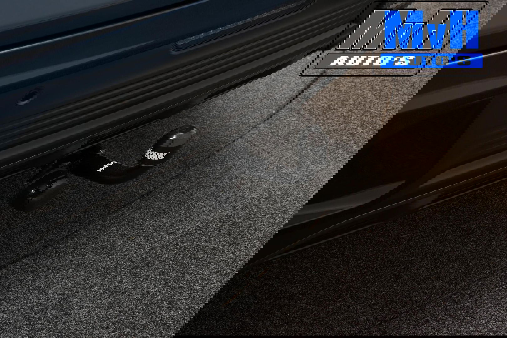 Lynk & Co 01 1.5 Hybride|FULL BLACK XL|ZWARTE.HEMEL|TREKH|NAP